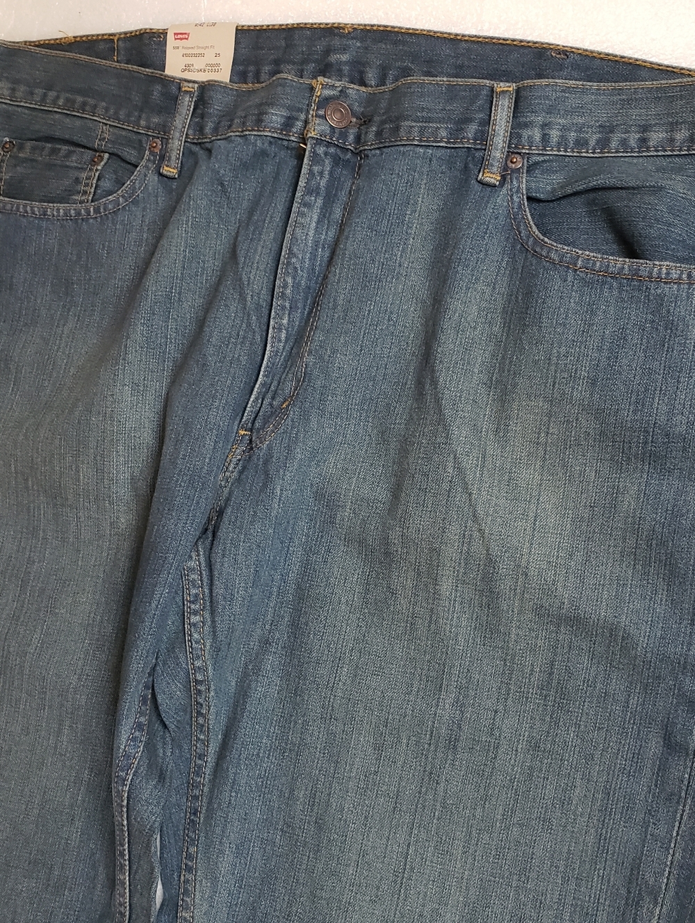 NWT Levi's 559 Jeans Men's 42x30  Relaxed Straight - Picture 2 of 14